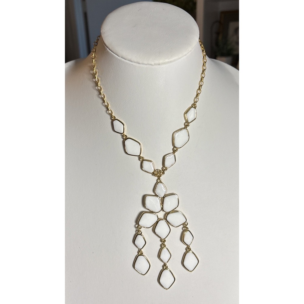 White Enamel Flower Pendant Necklace Gold Tone Geometric Dangle Statement 22"